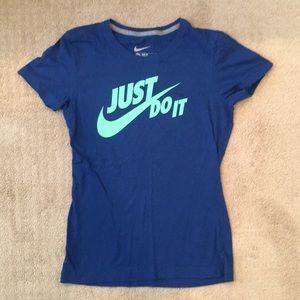 Nike Women’s T-shirt